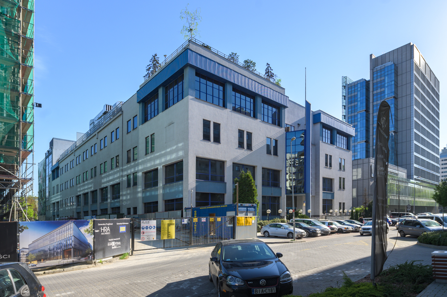 Zdjęcie architektury budynku Centrum Kart i Czeków i Dpt. Informatyki Banku Pekao SA